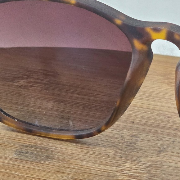 Ray-Ban RB4187 Chris Sunglasses 54mm Brown Tortoise Polarized Made Italy 622/8G - Picture 9 of 16